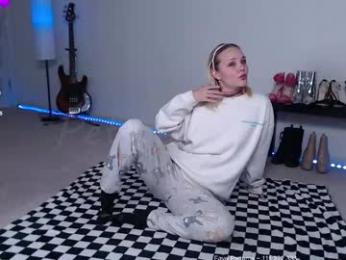 petitebrat — Chaturbate recorded stream image, 24.06.2025 08:50