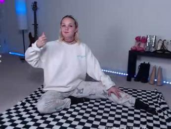 petitebrat — Chaturbate recorded stream image, 24.06.2025 08:50