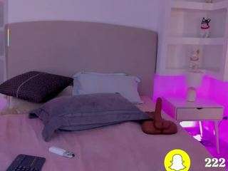 nathalyn-b — Camsoda recorded stream image, 24.06.2025 10:40
