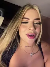 MiaWhitePink_ — Stripchat recorded stream image, 25.06.2025 04:20