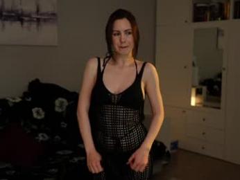 _blackbee_ — Chaturbate recorded stream image, 25.06.2025 10:40