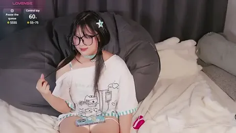 Yu_UwU_ — Stripchat recorded stream screenshot (25 Jun 2025)