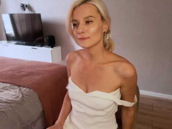 -Molly- — Bongacams recorded stream image, 29.06.2025 11:50