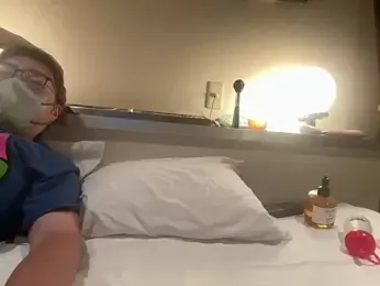21yuri27 — Stripchat recorded stream image, 30.06.2025 17:10
