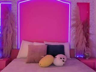 emyliesander — Camsoda recorded stream image, 01.07.2025 11:50