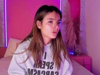 emyliesander — Camsoda recorded stream image, 01.07.2025 11:50