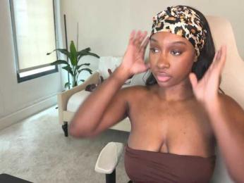 violet6xft — Bongacams recorded stream screenshot (11 Feb 2025)