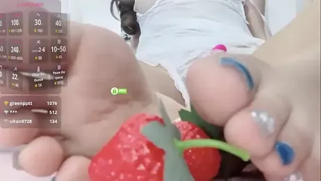 momo-5952 — Stripchat recorded stream image, 04.07.2025 16:10