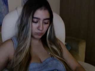 alexyferrer — Camsoda recorded stream image, 11.02.2025 22:20
