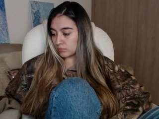 alexyferrer — Camsoda recorded stream image, 11.02.2025 22:20