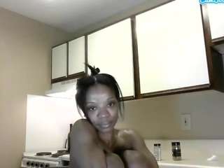 tastethepeach — Camsoda recorded stream screenshot (07 Jul 2025)