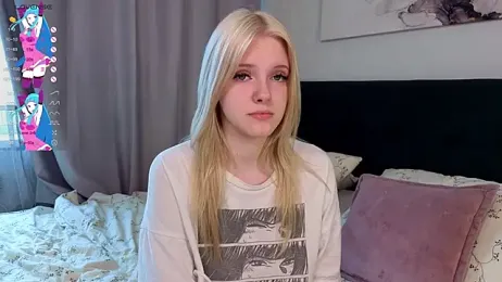 EdlaHewell — Stripchat recorded stream screenshot (08 Jul 2025)