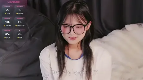 Yu_UwU_ — Stripchat recorded stream screenshot (08 Jul 2025)