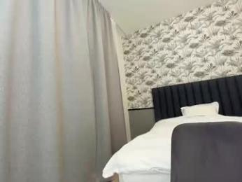 ehotlovea — Chaturbate recorded stream image, 12.02.2025 00:30