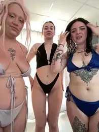 RollingGirls — Stripchat recorded stream image, 10.07.2025 09:50