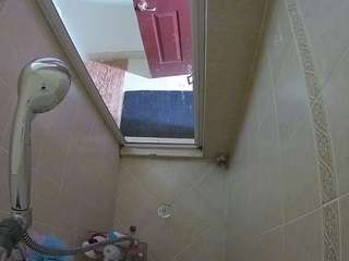voyeurcam-baileybase-shower — Camsoda recorded stream image, 06.07.2025 17:00