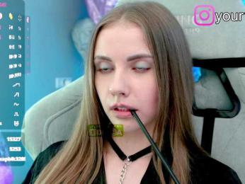 VikkiExtraCheese — Bongacams recorded stream image, 10.07.2025 22:00