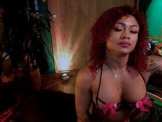 heidicox — Camsoda recorded stream image, 13.07.2025 01:20