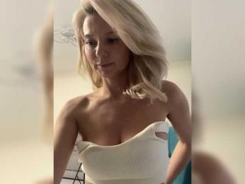 -Molly- — Bongacams recorded stream image, 12.02.2025 11:10