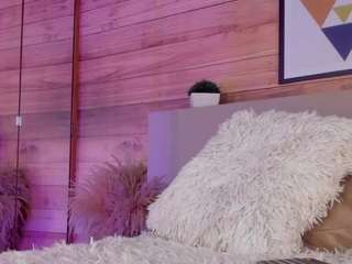 izzywild — Camsoda recorded stream image, 14.07.2025 12:00