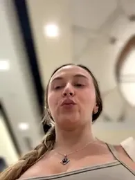 lunagirl13 — Stripchat recorded stream image, 15.07.2025 17:10