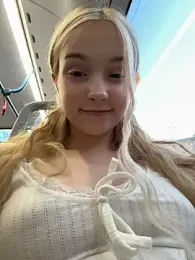 Baby_Tiny — Stripchat recorded stream image, 15.07.2025 18:30