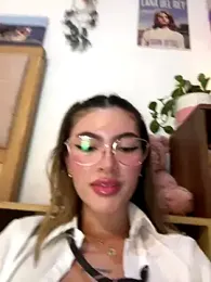 Your_Honeey — Stripchat recorded stream image, 16.07.2025 06:00