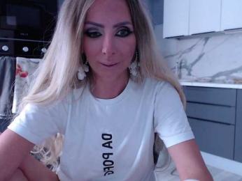 blondalina — Bongacams recorded stream image, 16.07.2025 08:20