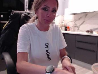 blondalina — Bongacams recorded stream image, 16.07.2025 08:20
