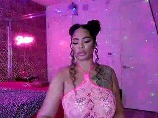 strellakat — Camsoda recorded stream screenshot (18 Jul 2025)