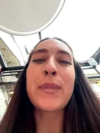Holly_Play — Stripchat recorded stream image, 18.07.2025 10:00
