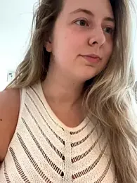 curvyflawless — Stripchat recorded stream screenshot (18 Jul 2025)