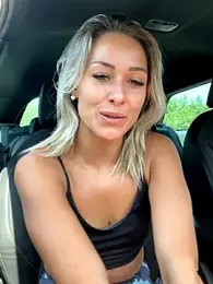 petrouchkaaa_ — Stripchat recorded stream image, 18.07.2025 15:30
