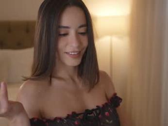 emyii — Chaturbate recorded stream image, 18.07.2025 23:00