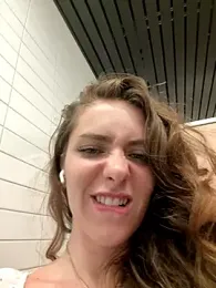 MariiD — Stripchat recorded stream image, 20.07.2025 06:20