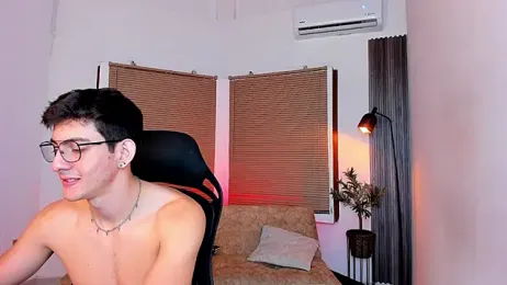 Sexy_BoysW — Stripchat recorded stream image, 21.07.2025 20:00
