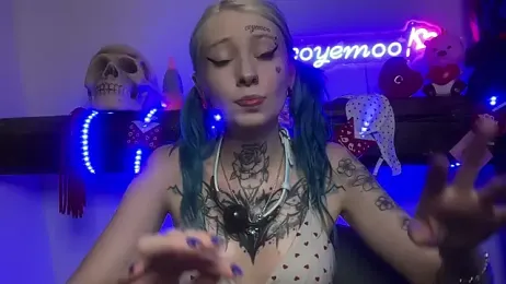 coyemoo — Stripchat recorded stream image, 12.02.2025 18:20