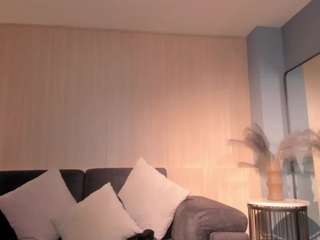 meganwest — Camsoda recorded stream image, 22.07.2025 18:00