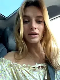 -AngelAri- — Stripchat recorded stream image, 24.07.2025 12:10