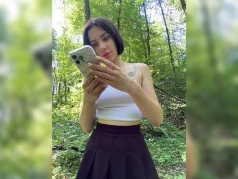 BabyDarii — Bongacams recorded stream image, 24.07.2025 08:00