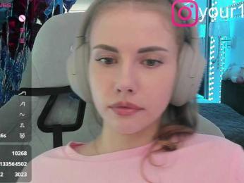 VikkiExtraCheese — Bongacams recorded stream image, 23.07.2025 18:00