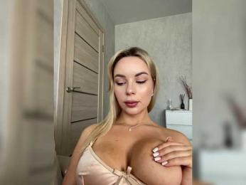 Mila-m — Bongacams recorded stream image, 25.07.2025 10:00