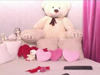 Naomi Bea — Flirt4free recorded stream screenshot (13 Feb 2025)