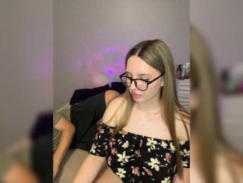 Cris_Mi — Bongacams recorded stream image, 27.07.2025 03:00