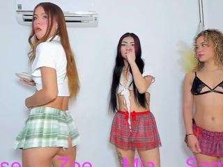 cloe-world1 — Camsoda recorded stream image, 27.07.2025 23:30