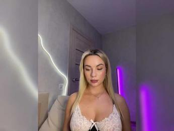 Mila-m — Bongacams recorded stream image, 28.07.2025 19:20