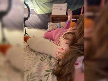 LittleDelora — Bongacams recorded stream screenshot (28 Jul 2025)