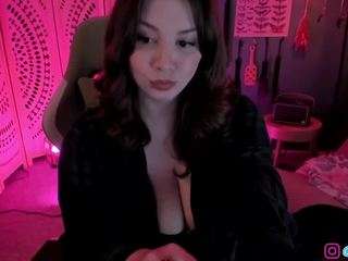 lila-ellis — Camsoda recorded stream image, 01.08.2025 02:20