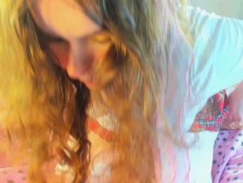 Kuraii — Bongacams recorded stream image, 01.08.2025 02:20