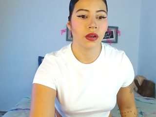 andreasaenzz — Camsoda recorded stream image, 01.08.2025 20:40
